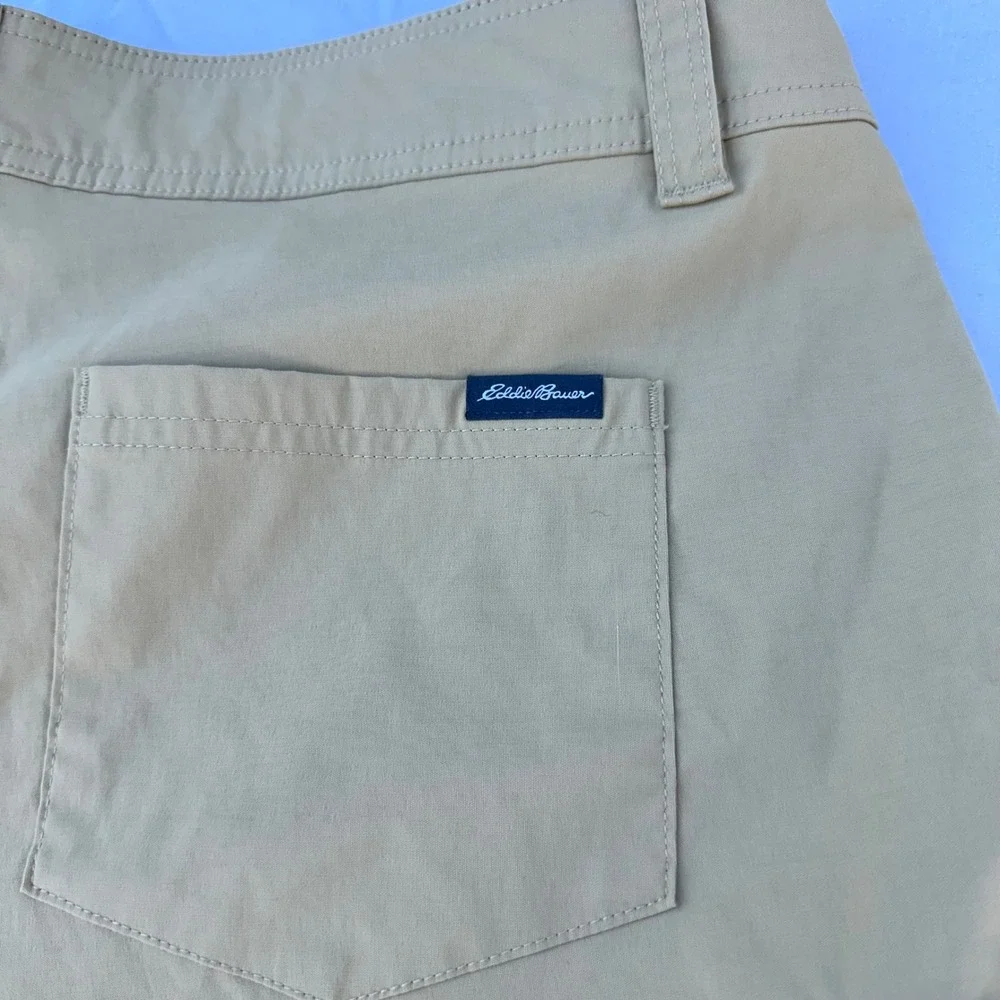 Eddie Bauer Cargo Shorts Women Size 14 Tan Hiking Utility Excellent‎ Breathable